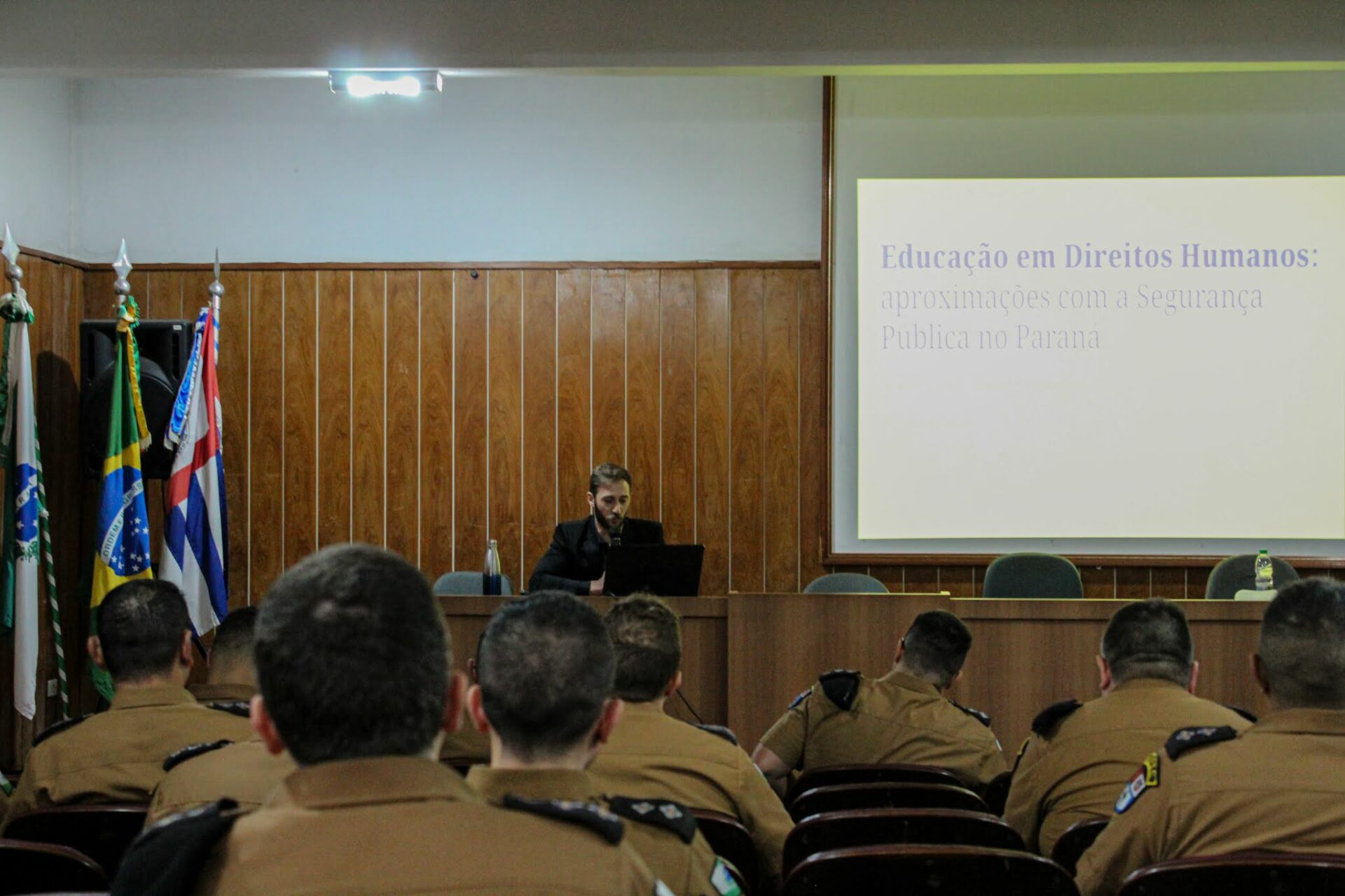 Palestra Educação em Direitos Humanos: aproximações com a Segurança Pública no Paraná para a Polícia Militar do Paraná