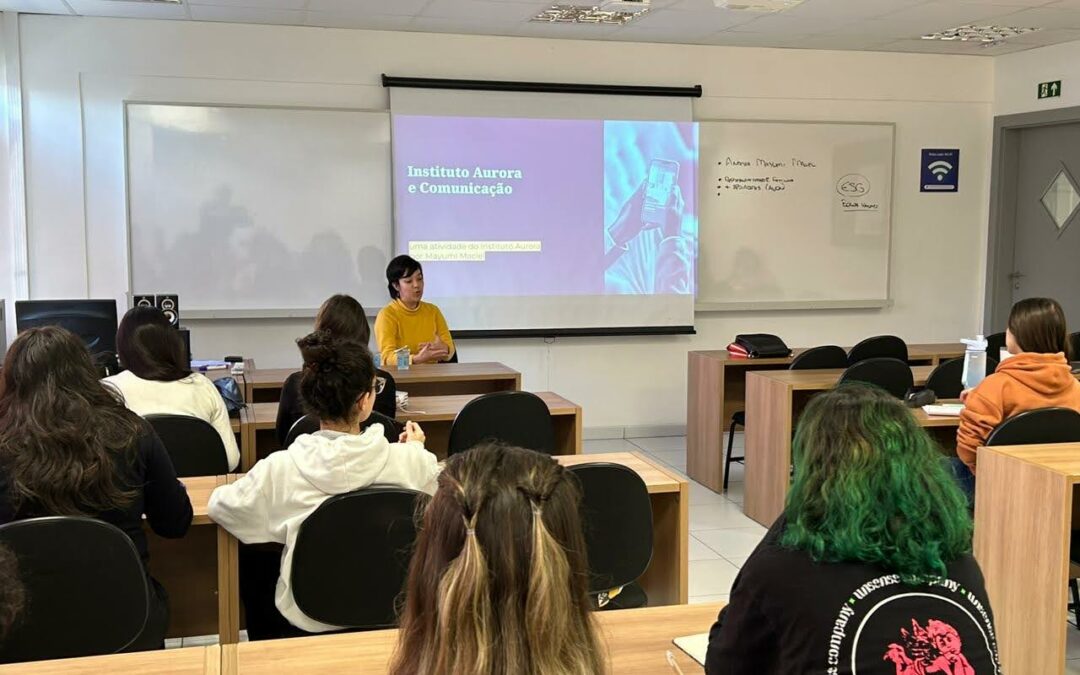 Conversa com estudantes do curso de Publicidade e Propaganda da Universidade Positivo