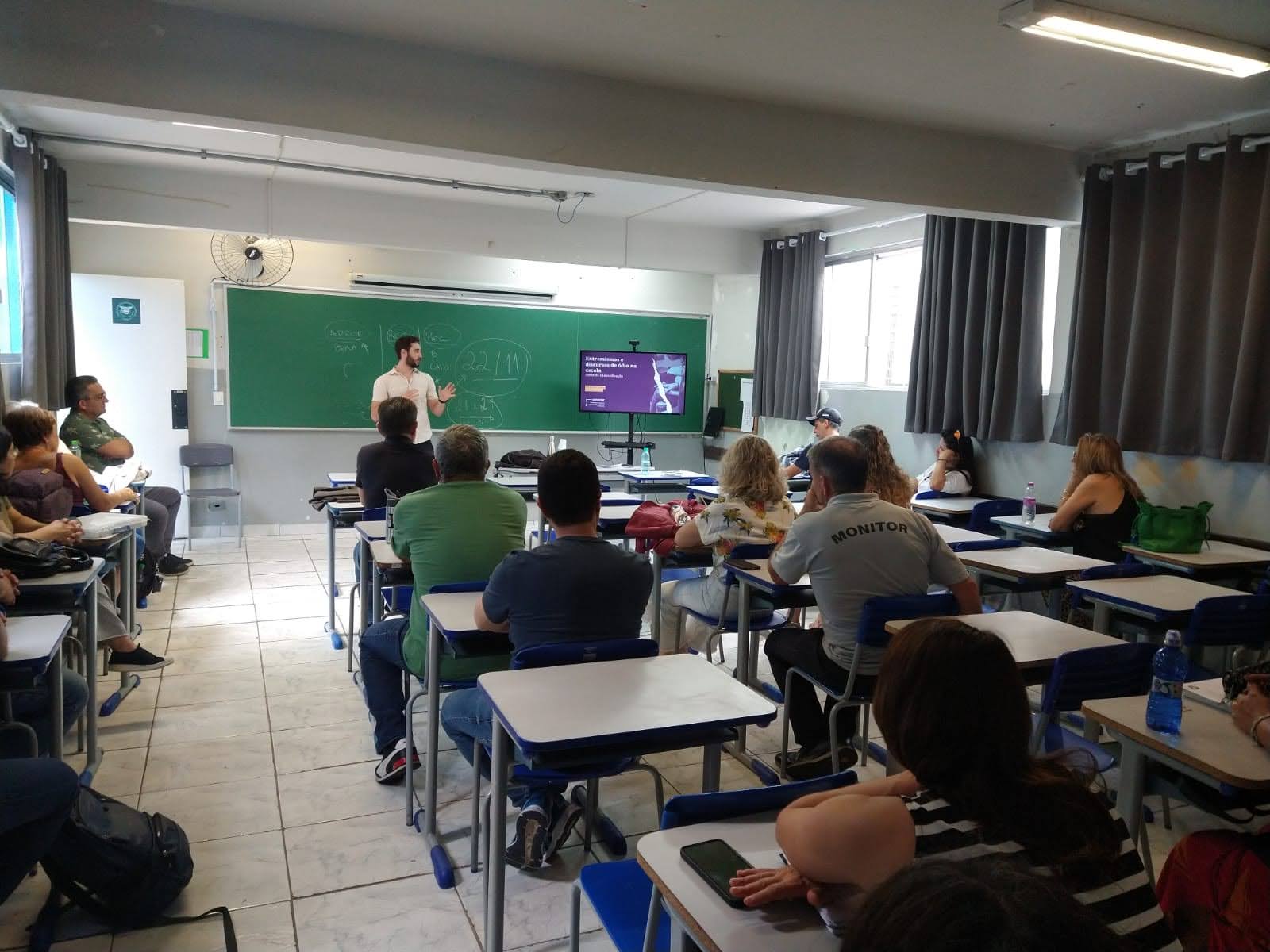Formação de professores deve estar pautada nos Direitos Humanos